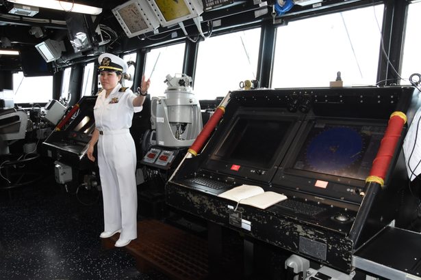 【深掘り】日本政府は強行を黙認　石垣港への「戦闘艦」寄港　米軍の民間インフラ利用が拡大　沖縄