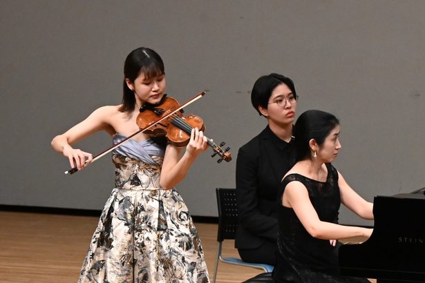 バイオリンの名曲披露　島田優香リサイタル