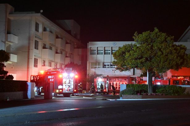 中部商業高校で火事　校舎の一室が全焼、けが人や延焼はなし　沖縄・宜野湾