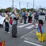 オスプレイの飛行再開に抗議　市民団体が合唱や弾き語りなどで訴え　宜野湾　沖縄