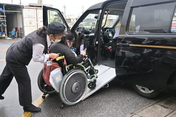 車いすで乗車できる「UDタクシー」、利用の壁は高く　3度目のNPO調査、初の乗車実現も　沖縄