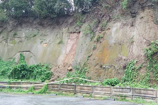 崖の一部が崩落、車が冠水…大荒れの沖縄、各地で被害　那覇では臨時休校も（4月15日まとめ）