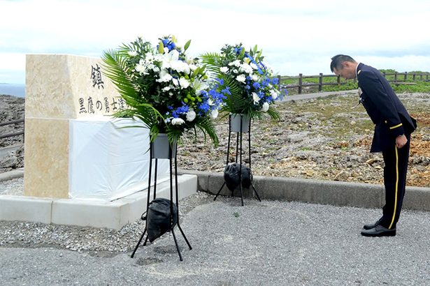 陸自ヘリ墜落から1年　慰霊碑と献花台を設置　沖縄・宮古島