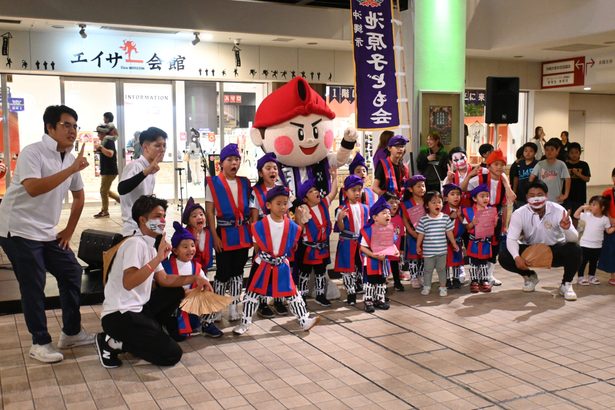 エイサー会館が６周年　沖縄市、子ども会演舞で祝う