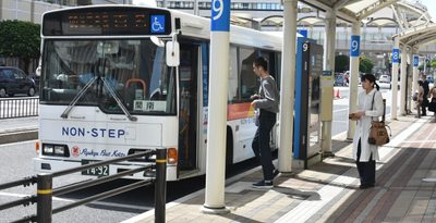 バス、電気、食品…“値上げラッシュ”に　沖縄県民も「大変」「困った」