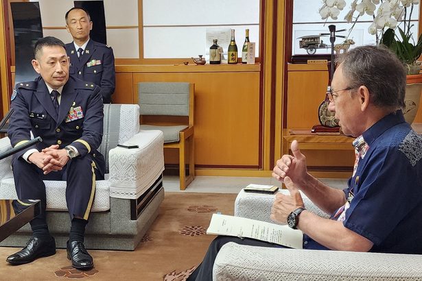 上野１５旅団長、知事と面会　「安全を守る　先頭に立つ」
