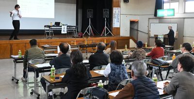 みゃーくふつの会総会　国立国語研助教講演　宮古語、書いて残すには