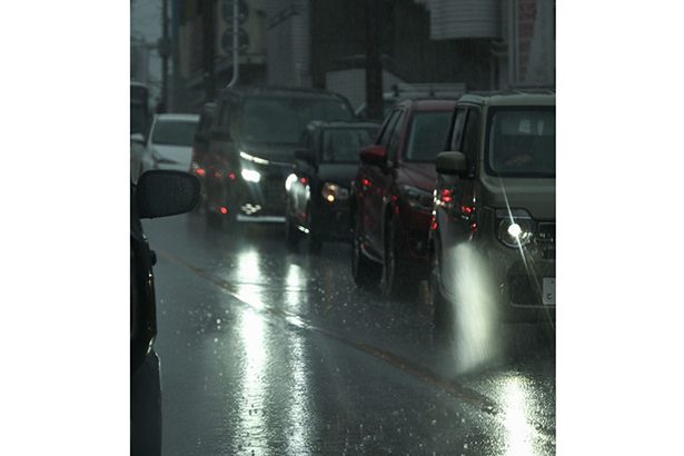 【速報】渡名喜、24時間雨量214.5ミリで観測史上最大　沖縄本島で道路冠水も