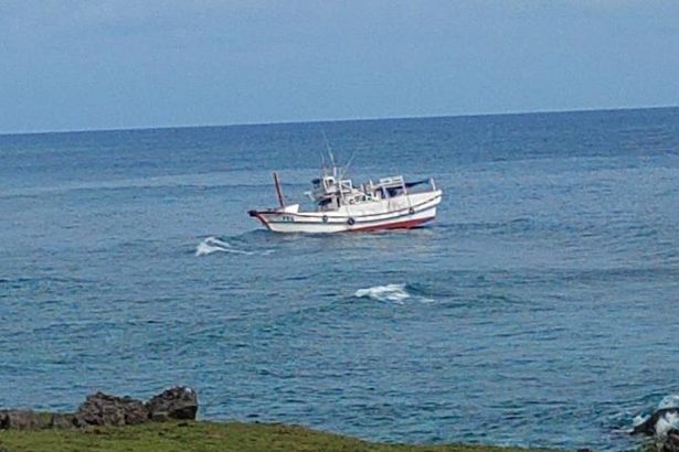 与那国島沖で台湾船が座礁　乗組員7人救助、けが人なし　油も除去　沖縄
