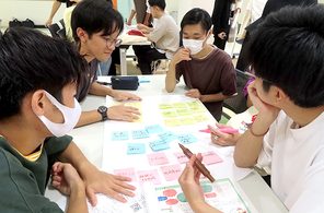 子どもの意見を学生が聴取　沖縄国際大学、県の計画に反映へ