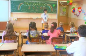 日本語が不自由な子に寄り添う　恩納小で「教室」開所　フィンランド、米国など出身さまざま　沖縄