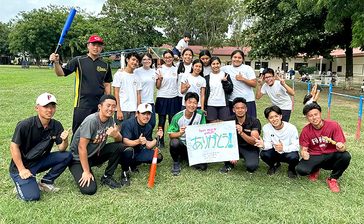 ＜ボリビア＞「野球の楽しさ知って」　福岡大学生、児童に指導