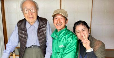 帰還困難区域　再会喜ぶ　富岡町の板倉さん　沖縄市の喜納さん　体験学習で６年ぶり