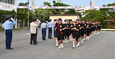 警察学校生ら、84キロを完走　辺戸岬から駅伝方式で61人が訓練　うるま　沖縄