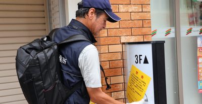 国際通りでも…違法設置のベンチ、ポスターなど231点を一斉撤去　沖縄県