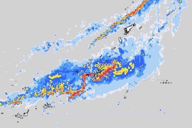 沖縄本島地方に土砂災害警戒情報　大雨と洪水の警報も　5市村で避難指示（18日午前6時半現在）