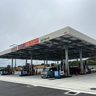 コストコ「沖縄南城倉庫店」、GS先行開業　給油機24台配置　会員登録は「予想の倍以上」