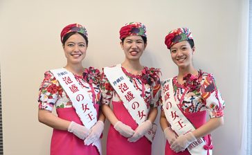 泡盛の魅力PRへ　第38代女王3人、来月1日就任　沖縄