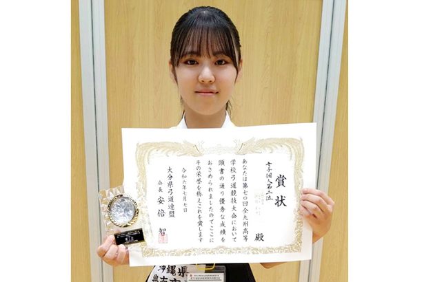 弓道・仲間（興南）個人女子準Ｖ　集中力高め平常心　九州高校総体