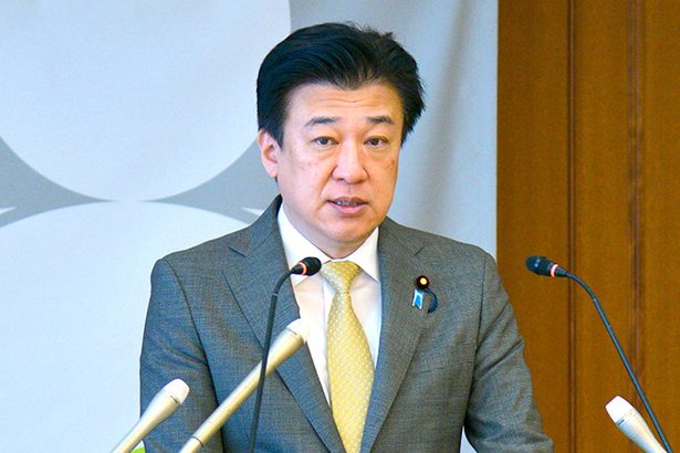 伊江島滑走路補修で資材調達開始　工事開始は未確定　辺野古はサンゴ損傷も工事続行　防衛相会見