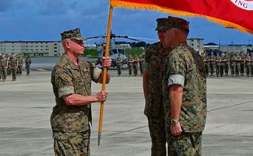 米海兵隊・第1海兵航空団に新司令官　交代式を普天間で開催　事件への言及なし　沖縄