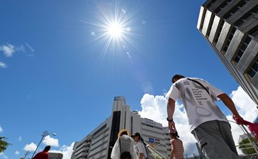 【動画・写真】暑っ！那覇で気温36度、観測史上最高　午後は本島地方で雨も　沖縄（19日）