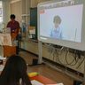 身近な物＋「おかしな」＝？　明和電機ワークショップ　児童に発想法を紹介　沖縄