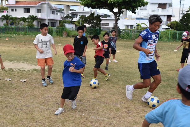 子らに「スポーツ食育」　沖縄SVとアンリッシュ