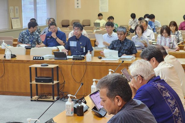 日米合同パトロール、県警「慎重に」　身柄拘束は原則米側　超党派で「県民大会」開催の提言も　沖縄県議会