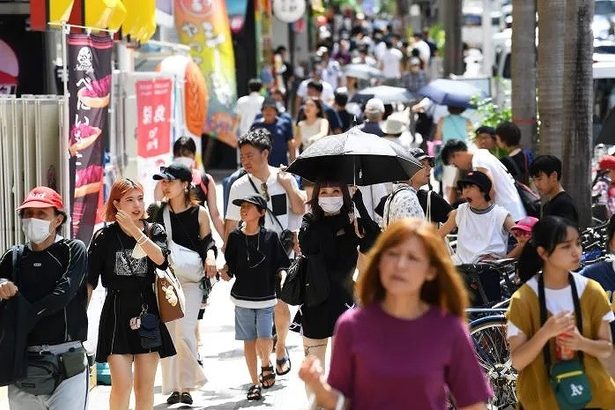 沖縄の観光収入、最高1599億円　4～6月、滞在日数と消費額増