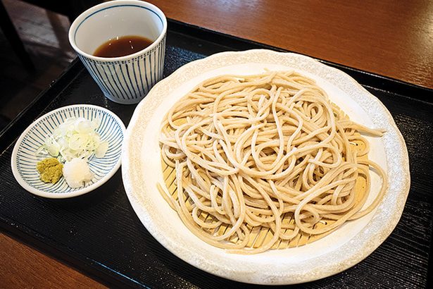 手打ちが自慢。十割・田舎そば　「日本蕎麦工房 せい家」　嘉手納町嘉手納