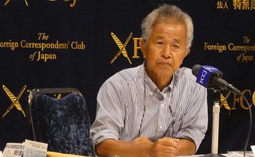 新基地への沖縄戦土砂使用は「国際問題」　ガマフヤー具志堅さん、外国特派員に訴え