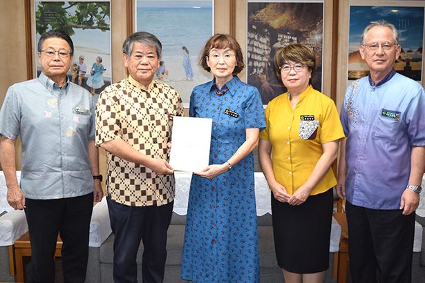 市町村教委連が予算措置を要請　25年度、県に53件　沖縄