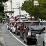 大渋滞、周辺事業者の営業に支障も　琉球ゴルフ、100人以上キャンセル　沖縄・南城コストコ開業