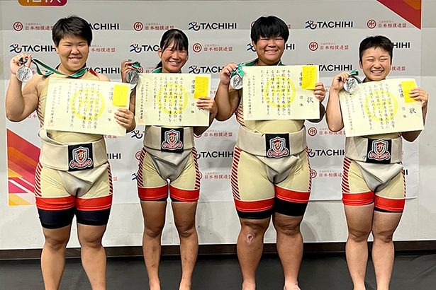 島袋（鳥取城北）重量級3位　相撲・全国高校女子選手　団体戦は準優勝果たす