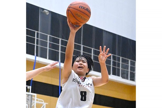 石川（女子）初戦逃げ切り　古謝 攻守に躍動　チーム最小152センチ、勝利導く　北部九州総体・バスケットボール