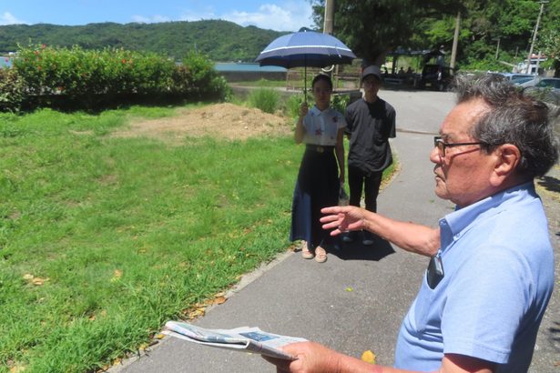 戦時の悲劇「伝えたい」　渡野喜屋事件　91歳山城さん現場案内　報道受け、生存者の孫2人に