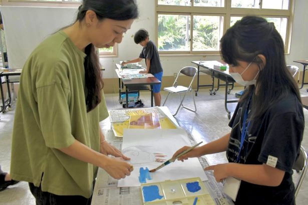 勢理客獅子舞アートに　浦添、小中学生に講座