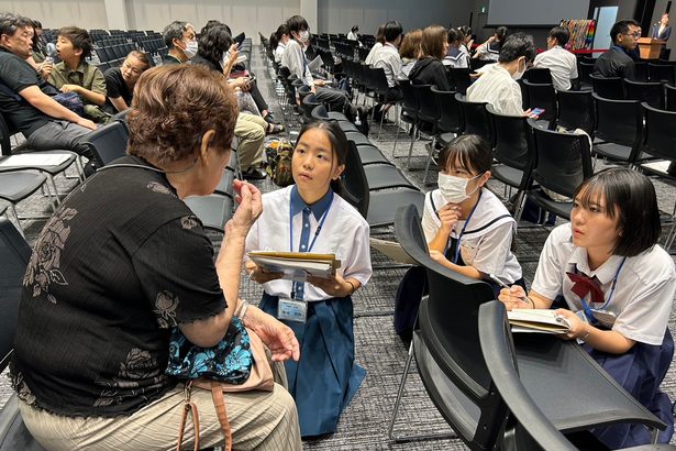 「私たちが平和つくる」　北谷の中高生　原爆の実相学ぶ