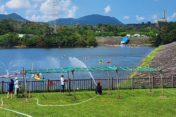 親子ら森や湖を満喫　宜野座、漢那ダムまつり