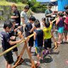 流しそうめんに笑顔　名護・古我知で「夏遊び」