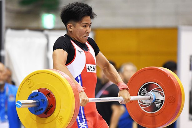 天久（本部）けが越え頂点　「高校3連覇目指す」出場選手唯一の1年生　北部九州総体・重量挙げ