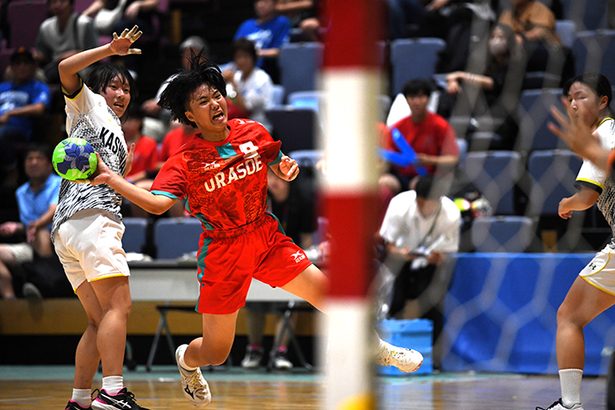 浦添（女子）全員得点完勝　けが越え、エース野底先制　北部九州総体・ハンドボール