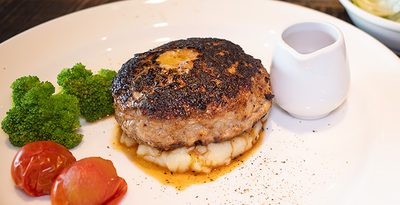 お肉のおいしさ引き出すグリル　「GRILL JOCKEY（グリル ジョッキー）」　沖縄市池原