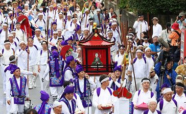 【写真・動画特集】地域一丸でつなぐ誇り　250年以上続く豊見城高安の「龕ゴウ祭」　沖縄