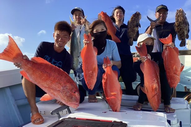 渡名喜沖で13キロイヌバー