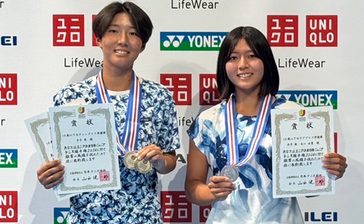 水口・井手（沖尚）女子複準Ｖ　井手は単も2位　テニス全日本Jr．