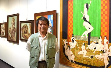 パリに渡り絵描き50年　あじくーたーな色彩空間が広がる　桑江さん展示会　29日まで　那覇　沖縄