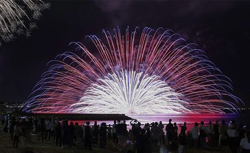 水上花火　夜空彩る　シーポートちゃたんカーニバル