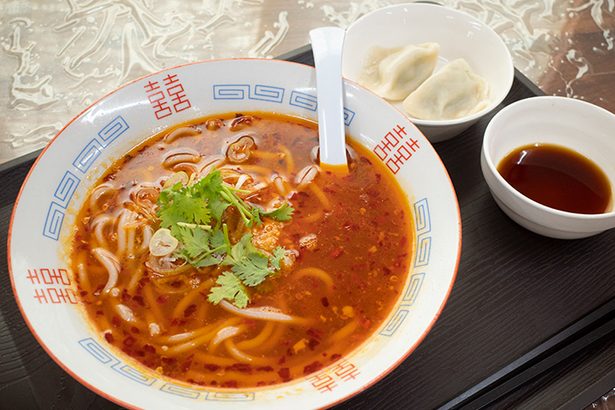 本場四川料理と煮干しラーメン　パンダ茶房　うるま市みどり町